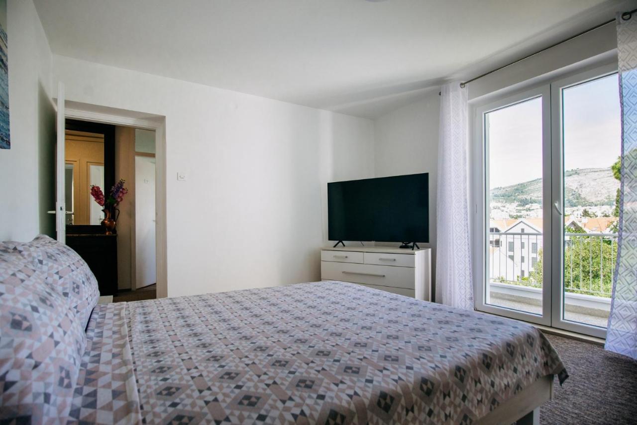 Sunnynest Apartment - 3Br Apt With Free Parking & Wi-Fi, Close To Lapad Bay Beach Dubrownik Zewnętrze zdjęcie