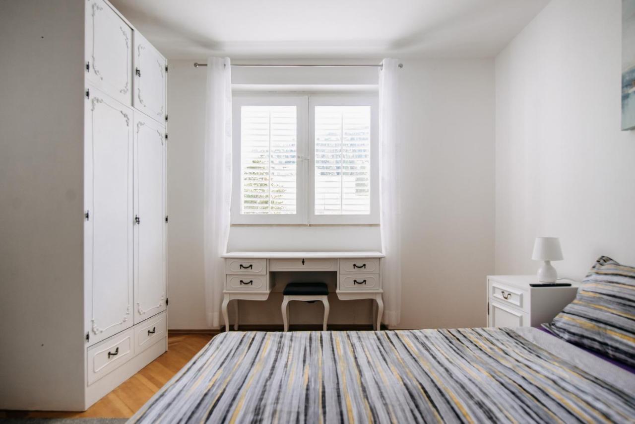 Sunnynest Apartment - 3Br Apt With Free Parking & Wi-Fi, Close To Lapad Bay Beach Dubrownik Zewnętrze zdjęcie