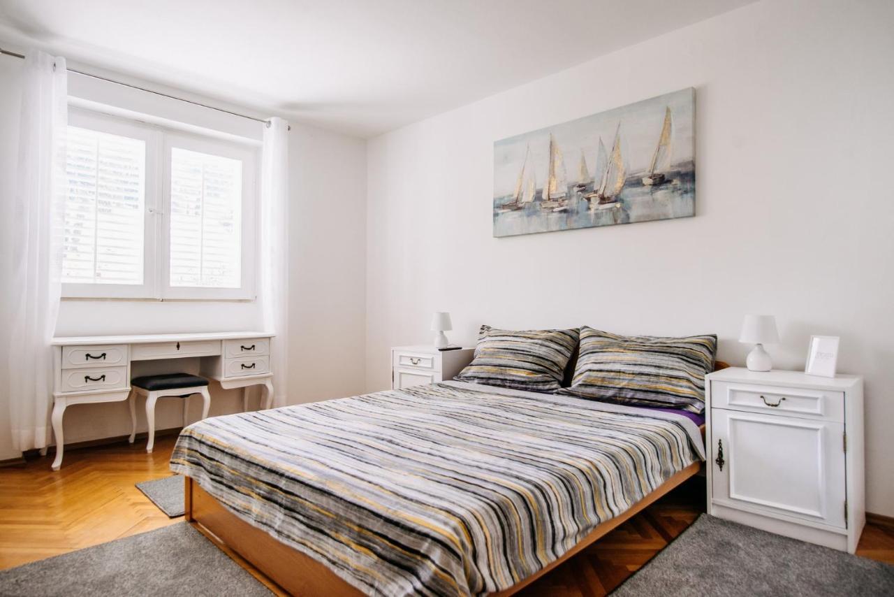 Sunnynest Apartment - 3Br Apt With Free Parking & Wi-Fi, Close To Lapad Bay Beach Dubrownik Zewnętrze zdjęcie